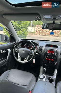 Внедорожник / Кроссовер Kia Sorento 2011 в 