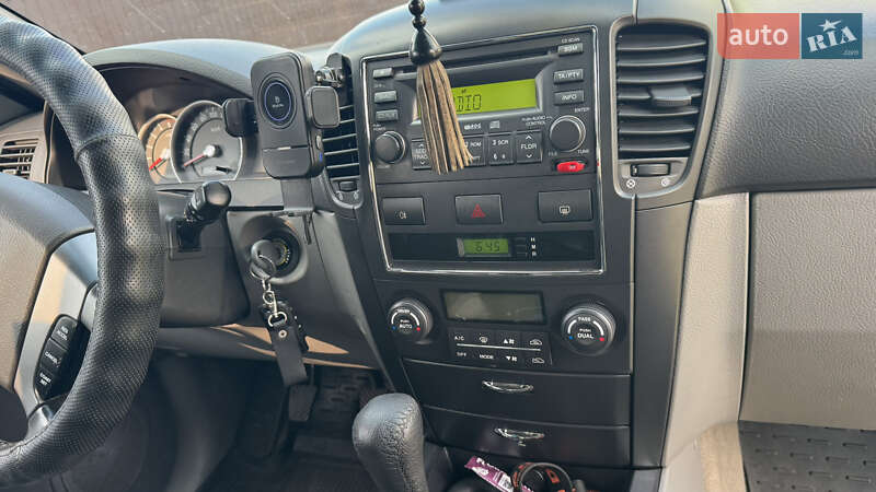 Позашляховик / Кросовер Kia Sorento 2006 в Десні