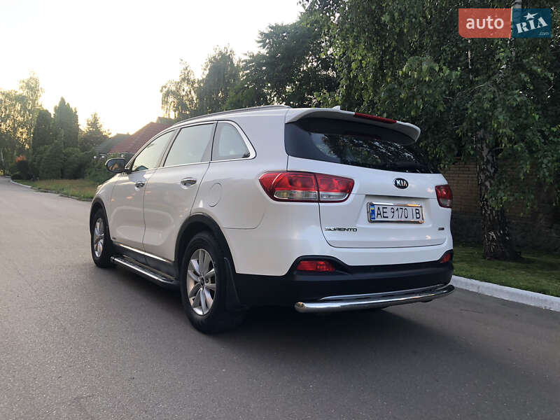 Позашляховик / Кросовер Kia Sorento 2015 в Києві