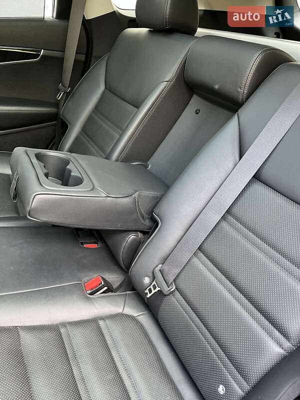 Внедорожник / Кроссовер Kia Sorento 2016 в Луцке