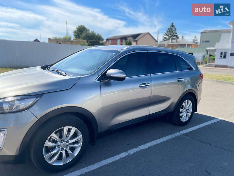 Внедорожник / Кроссовер Kia Sorento 2015 в Мироновке