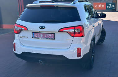 Внедорожник / Кроссовер Kia Sorento 2014 в 