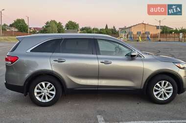 Позашляховик / Кросовер Kia Sorento 2016 в Луцьку