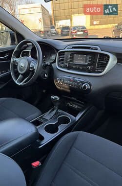 Внедорожник / Кроссовер Kia Sorento 2016 в 