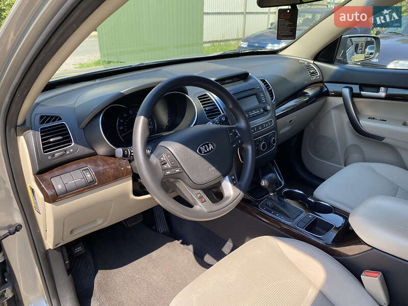Внедорожник / Кроссовер Kia Sorento 2014 в Киеве
