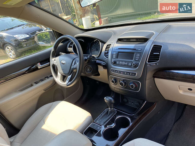 Внедорожник / Кроссовер Kia Sorento 2014 в Киеве