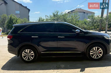 Внедорожник / Кроссовер Kia Sorento 2017 в 