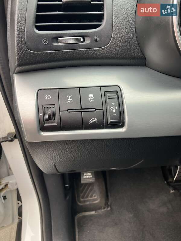 Позашляховик / Кросовер Kia Sorento 2010 в Львові
