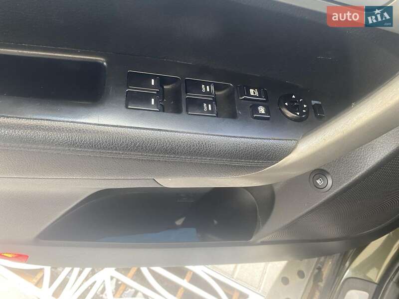 Внедорожник / Кроссовер Kia Sorento 2010 в Житомире
