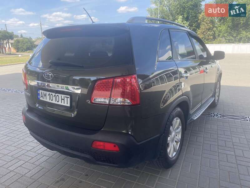 Внедорожник / Кроссовер Kia Sorento 2010 в Житомире