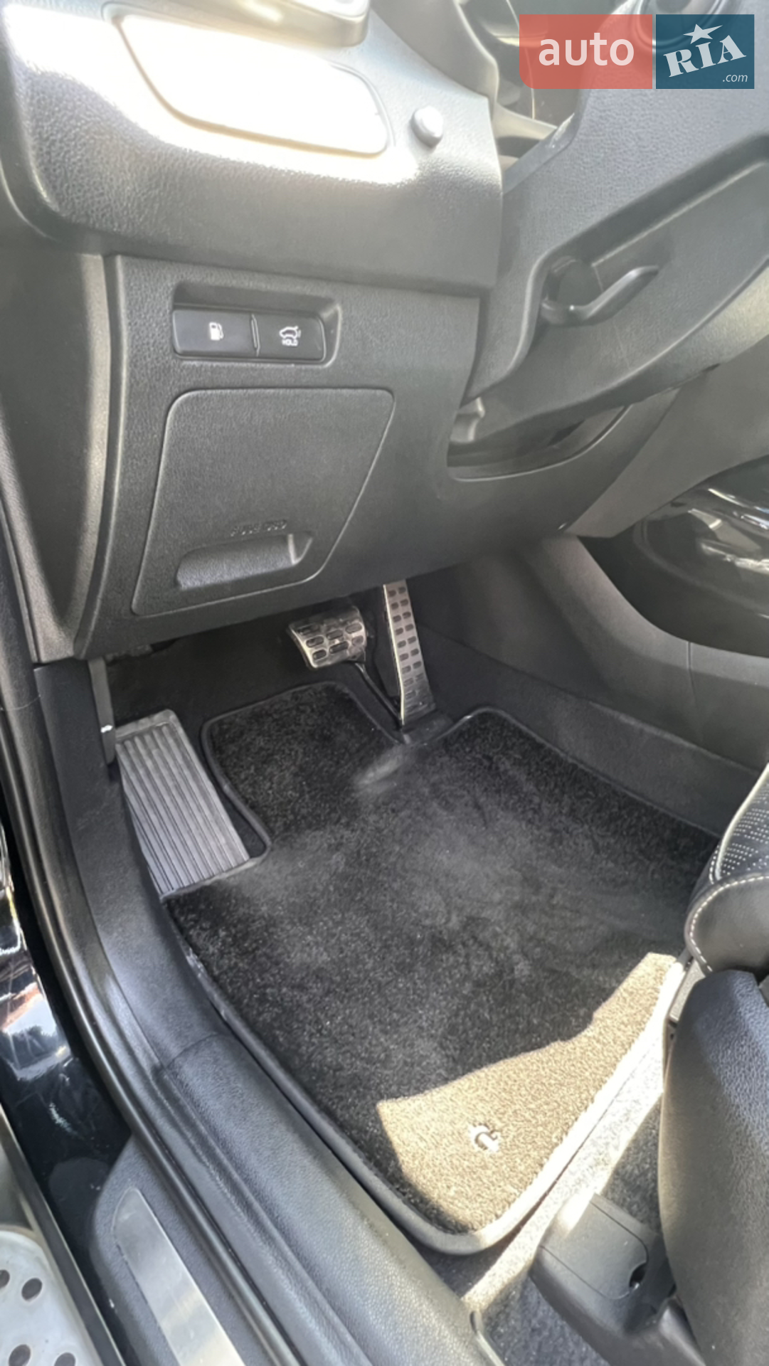 2019 Kia Sorento - мініатюра 24