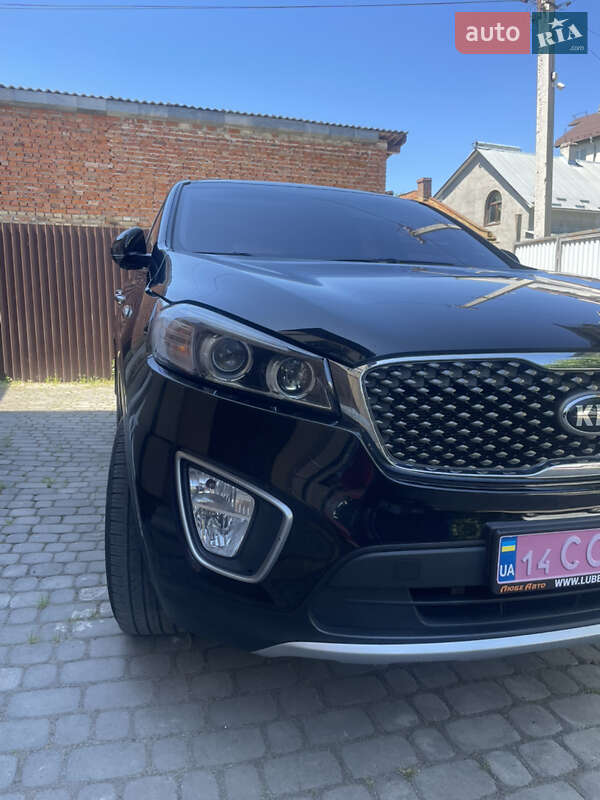 Внедорожник / Кроссовер Kia Sorento 2017 в Тернополе