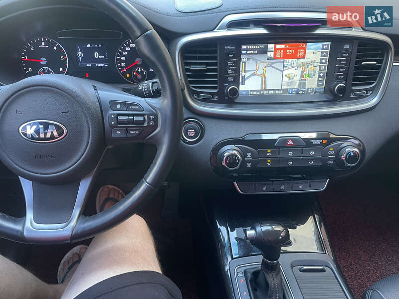 Внедорожник / Кроссовер Kia Sorento 2017 в Тернополе
