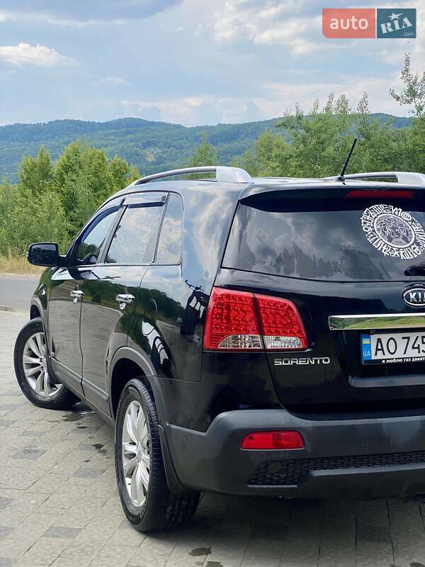 Позашляховик / Кросовер Kia Sorento 2010 в Тячеві