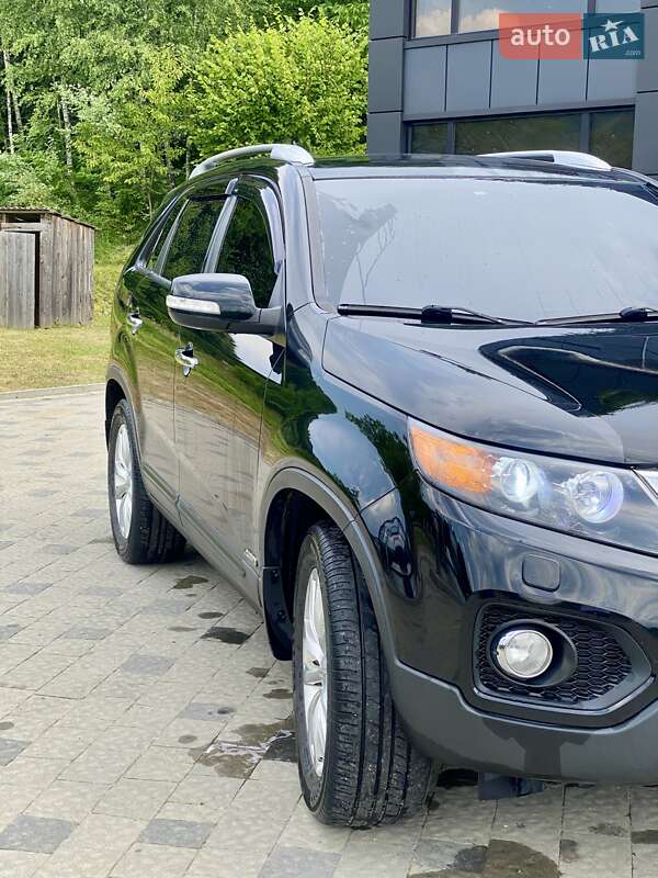 Позашляховик / Кросовер Kia Sorento 2010 в Тячеві