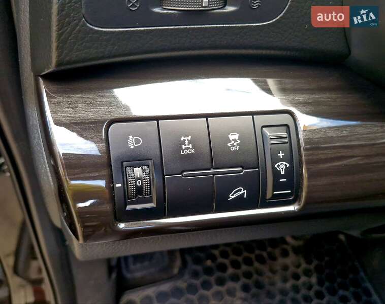 Внедорожник / Кроссовер Kia Sorento 2010 в Ивано-Франковске