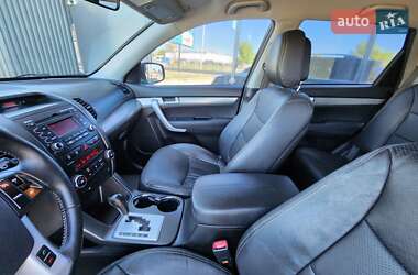 Внедорожник / Кроссовер Kia Sorento 2012 в 