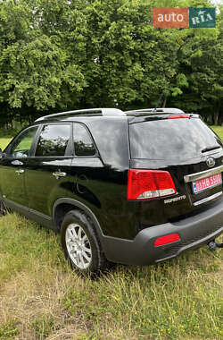 Внедорожник / Кроссовер Kia Sorento 2010 в 