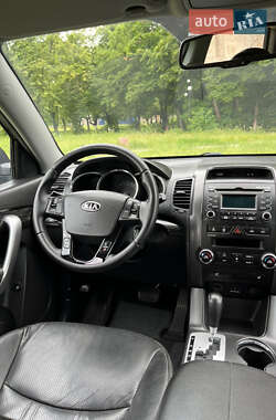 Внедорожник / Кроссовер Kia Sorento 2010 в 