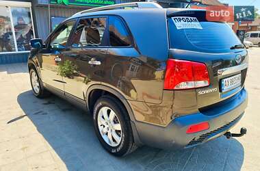 Внедорожник / Кроссовер Kia Sorento 2011 в 