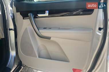 Внедорожник / Кроссовер Kia Sorento 2013 в 