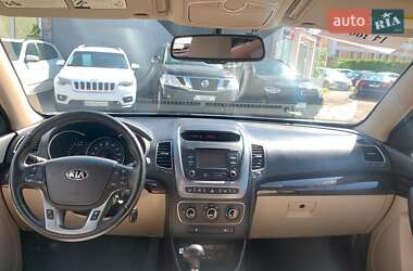 Внедорожник / Кроссовер Kia Sorento 2013 в 