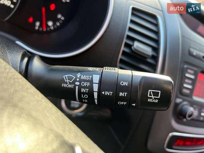 Позашляховик / Кросовер Kia Sorento 2012 в Одесі