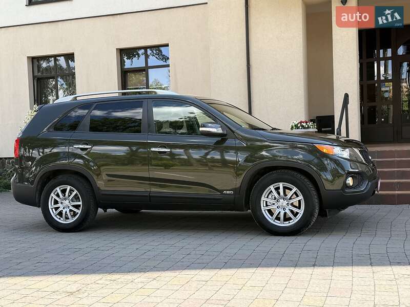 Внедорожник / Кроссовер Kia Sorento 2010 в Стрые