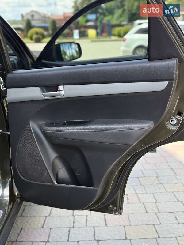 Внедорожник / Кроссовер Kia Sorento 2010 в Стрые