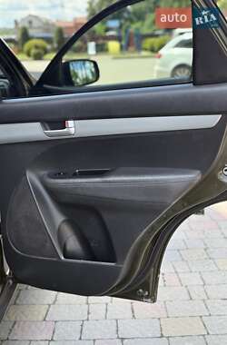 Внедорожник / Кроссовер Kia Sorento 2010 в 