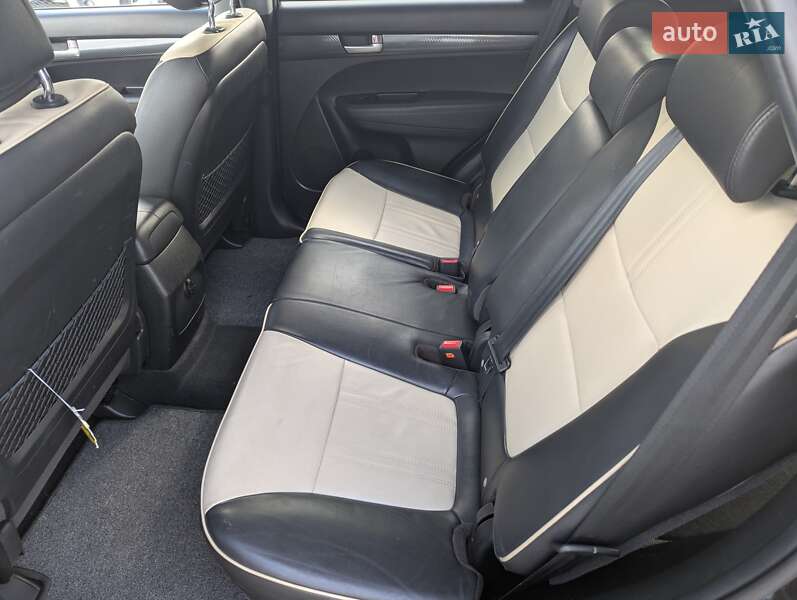 Внедорожник / Кроссовер Kia Sorento 2011 в Ровно