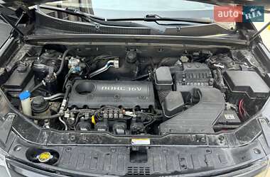 Внедорожник / Кроссовер Kia Sorento 2012 в 
