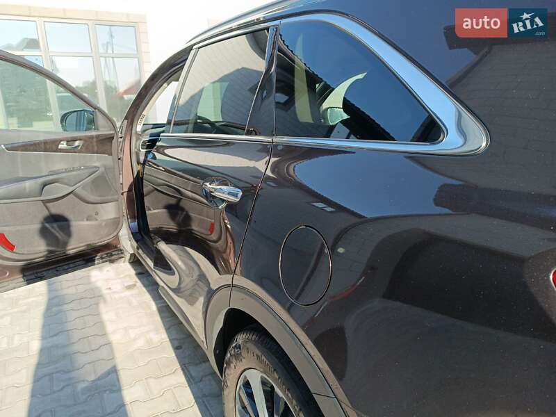 Позашляховик / Кросовер Kia Sorento 2016 в Києві