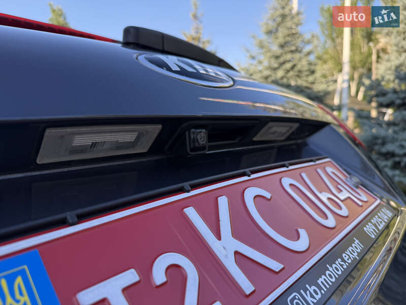 Внедорожник / Кроссовер Kia Sorento 2015 в Одессе