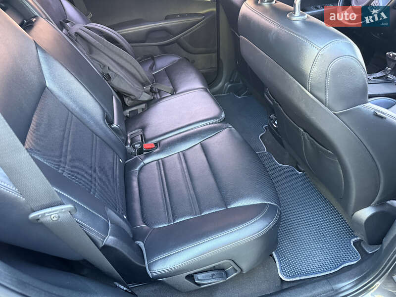 Внедорожник / Кроссовер Kia Sorento 2015 в Одессе