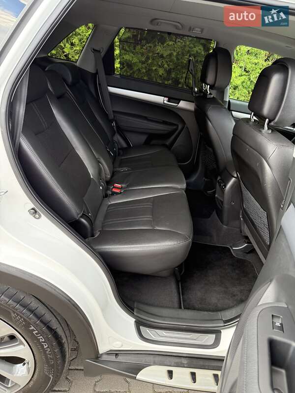 Позашляховик / Кросовер Kia Sorento 2014 в Стрию