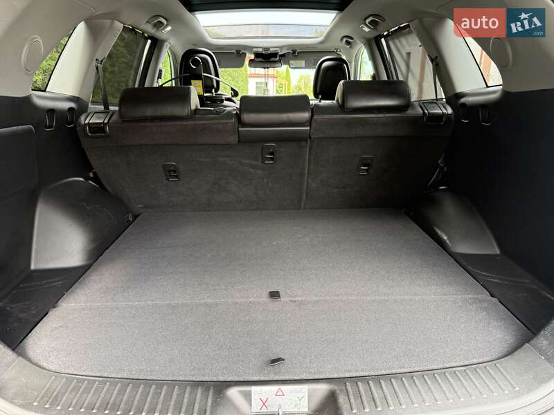 Позашляховик / Кросовер Kia Sorento 2014 в Стрию