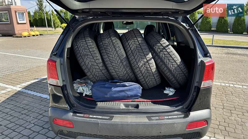 Позашляховик / Кросовер Kia Sorento 2010 в Львові