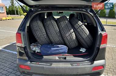 Внедорожник / Кроссовер Kia Sorento 2010 в 