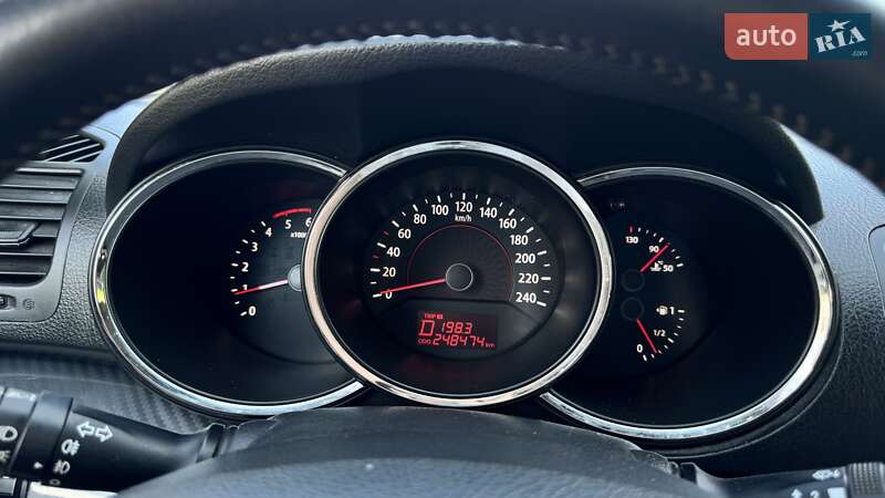 Позашляховик / Кросовер Kia Sorento 2010 в Львові