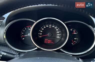 Внедорожник / Кроссовер Kia Sorento 2010 в 
