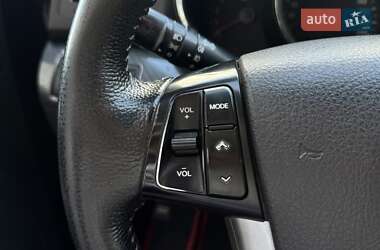 Внедорожник / Кроссовер Kia Sorento 2010 в 