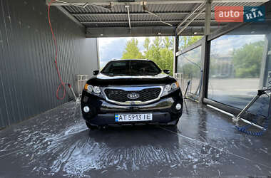 Внедорожник / Кроссовер Kia Sorento 2011 в Надворной