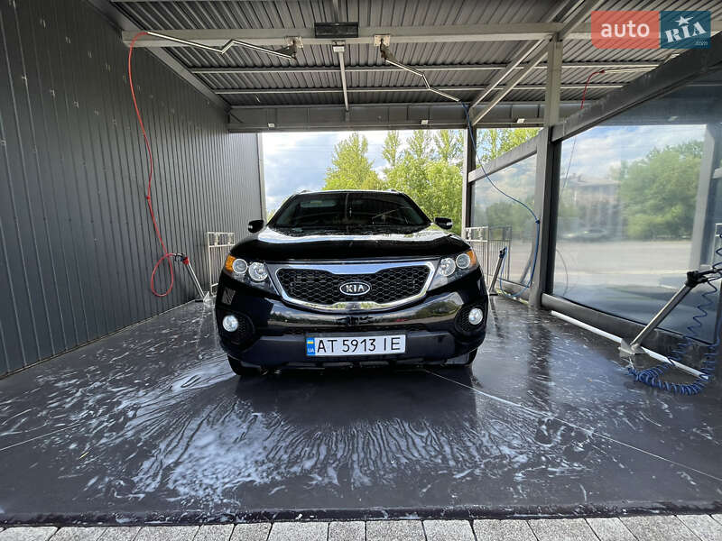 Внедорожник / Кроссовер Kia Sorento 2011 в Надворной