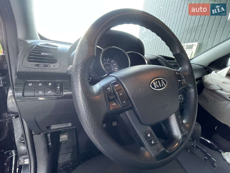 Внедорожник / Кроссовер Kia Sorento 2011 в Надворной