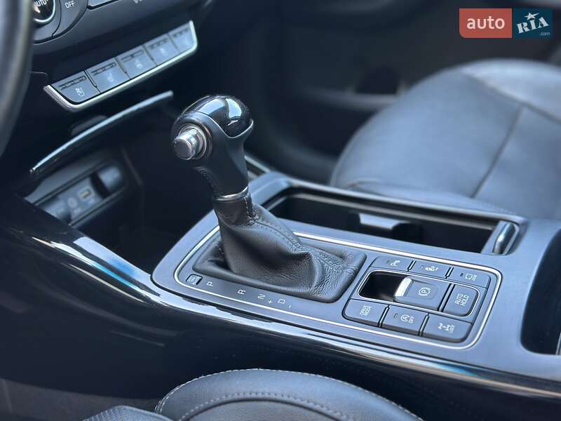 Позашляховик / Кросовер Kia Sorento 2015 в Стрию