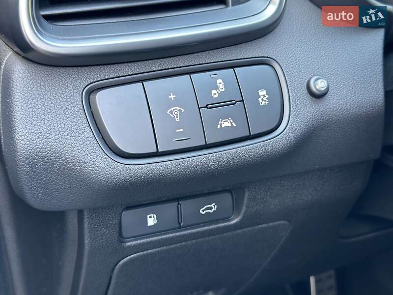 Позашляховик / Кросовер Kia Sorento 2015 в Стрию