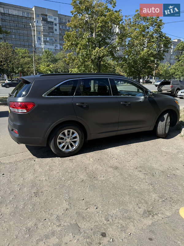 Внедорожник / Кроссовер Kia Sorento 2016 в Черкассах