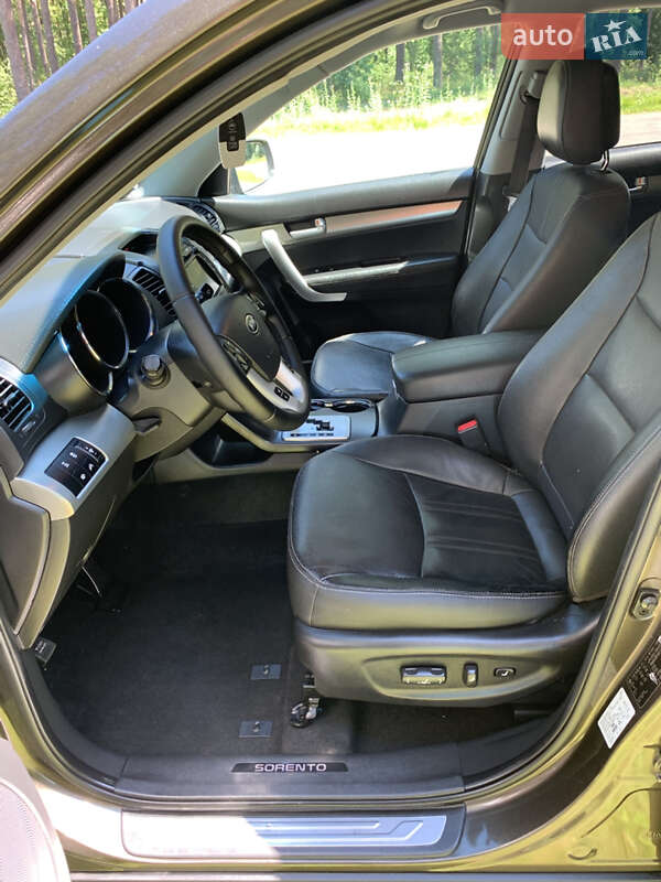 Внедорожник / Кроссовер Kia Sorento 2012 в Вараше