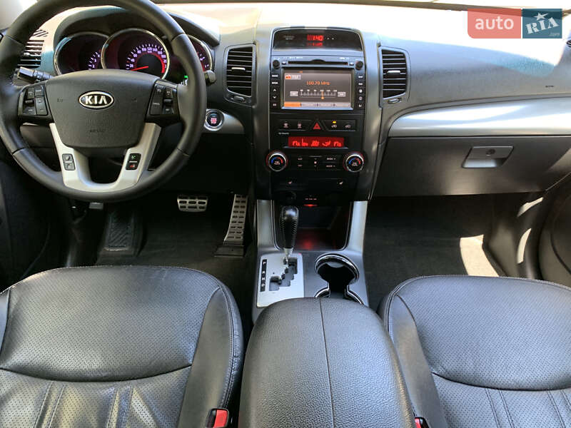 Внедорожник / Кроссовер Kia Sorento 2012 в Вараше
